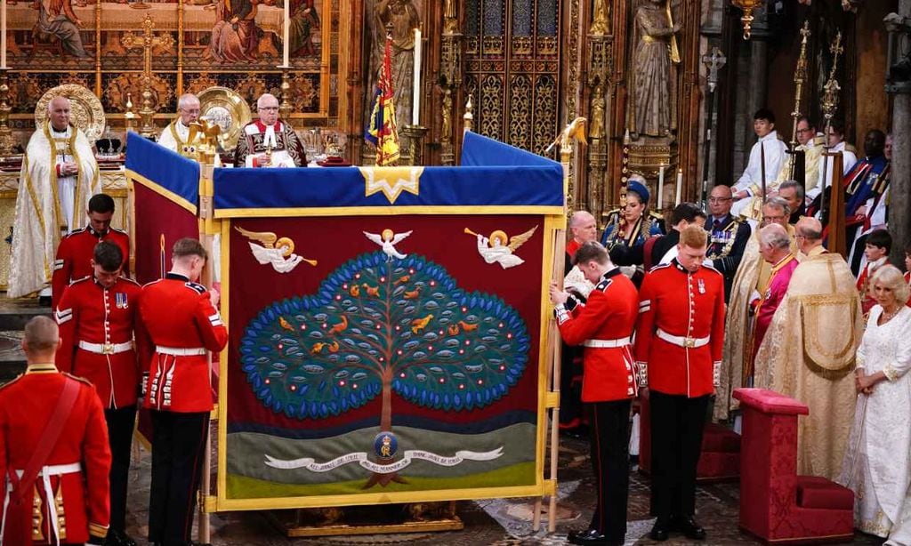 La unción, el único momento que no hemos podido ver de la coronación