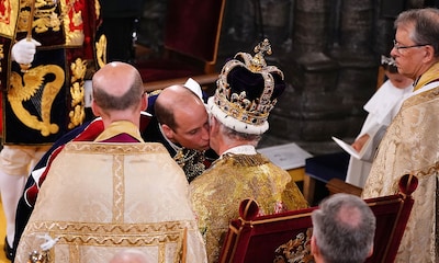 Carlos III, emocionado, murmura 'Gracias Guillermo' en el homenaje de su hijo durante la ceremonia de Coronación