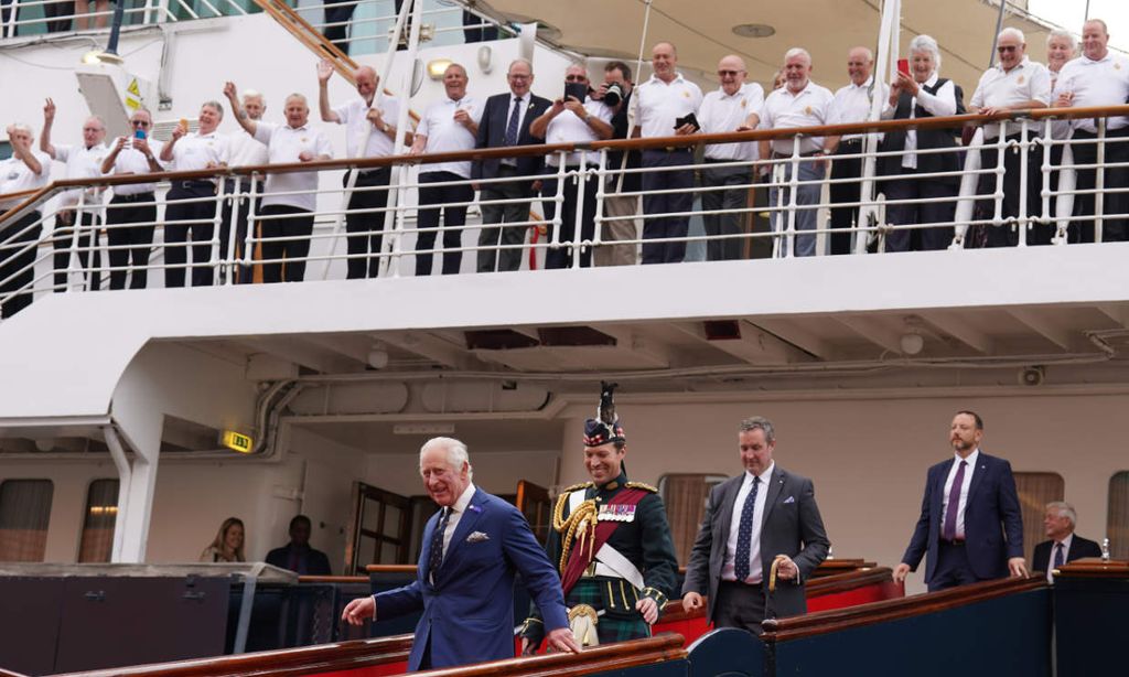 Carlos III visita cuatro décadas después el yate en el que pasó la luna de miel con Diana de Gales