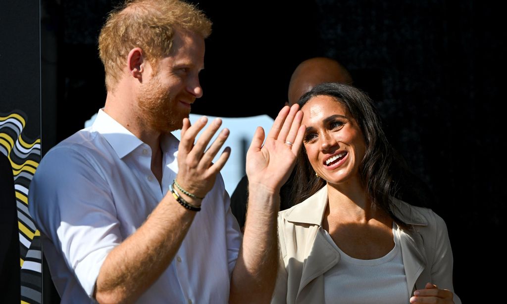 Harry y Meghan clausuran los Juegos Invictus al ritmo de la 'Macarena’ y con mucho romanticismo