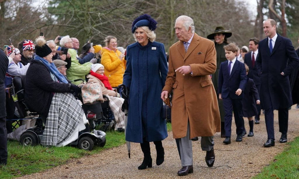 Carlos III invitará por primera vez a los hijos, nietos y a la hermana de Camilla a pasar la Navidad en Sandringham