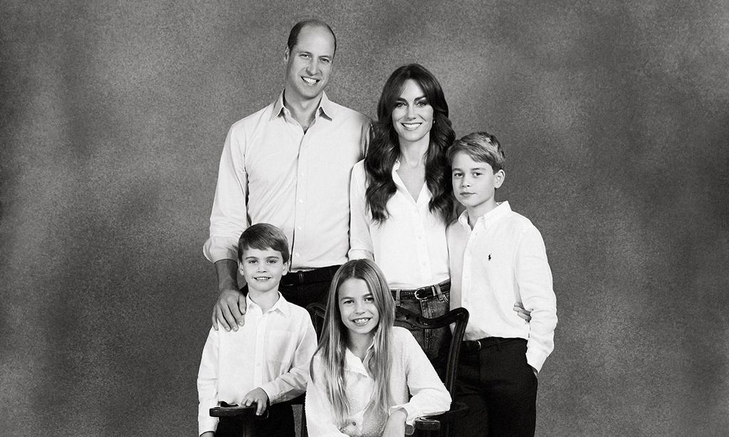 Los príncipes de Gales y sus hijos desean felices fiestas con un entrañable posado familiar desde Windsor