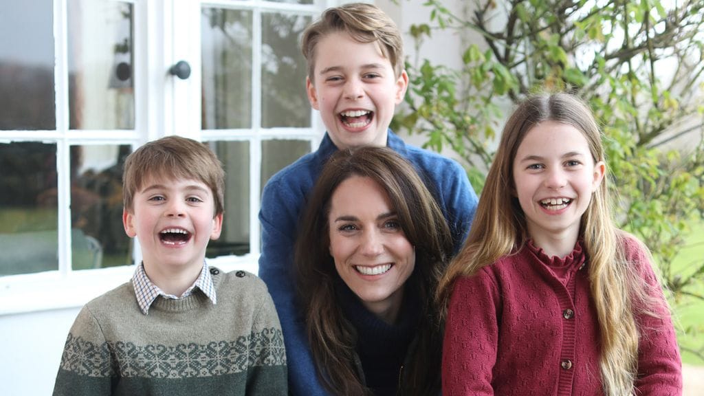 ¿Qué tiene de extraño esta foto? Todos los detalles de la polémica por la que Kate Middleton ha pedido disculpas