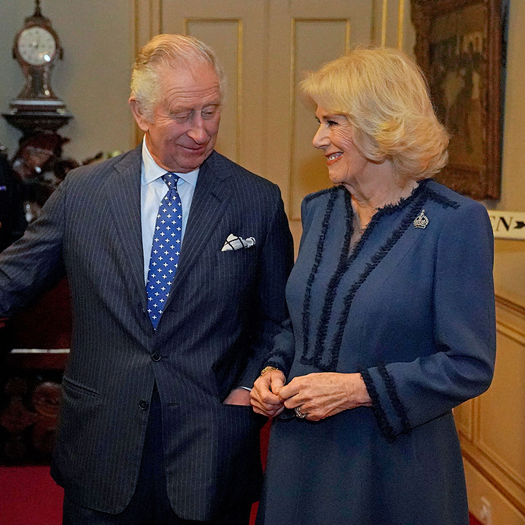 Carlos III y la reina Camilla, ante un aniversario de boda que no es como esperaban