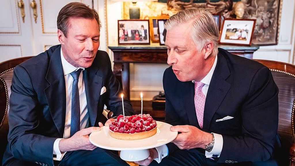 Las curiosas imágenes de Felipe de los belgas y Enrique de Luxemburgo celebrando juntos su cumpleaños