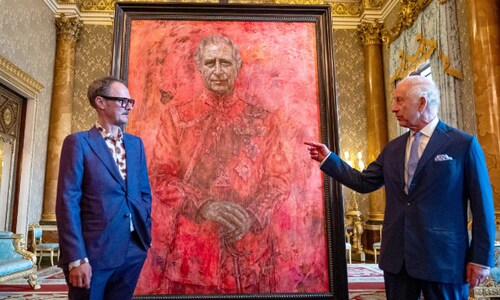 El nuevo y llamativo retrato de Carlos III que ha provocado la división de la opinión pública británica