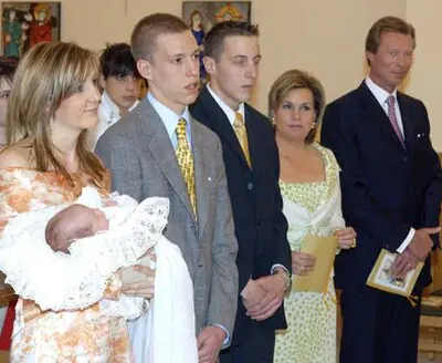 Íntimo bautizo del primer hijo del príncipe Luis de Luxemburgo