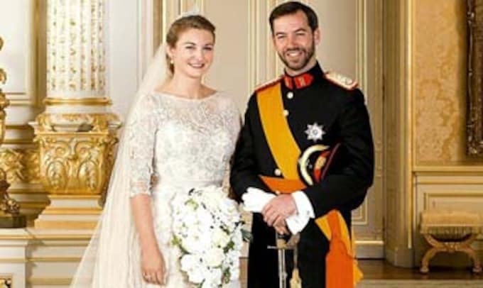 Guillermo y Stéphanie de Luxemburgo celebran su segundo aniversario de boda y esperan a 'la cigüeña' que no llega