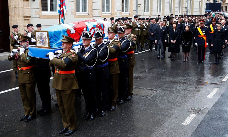 Los reyes Juan Carlos y Sofía asisten al funeral del Gran Duque Juan de Luxemburgo