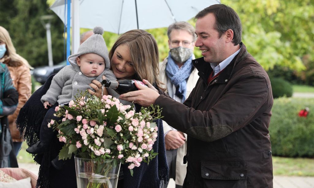 ¡Una rosa que lleva su nombre! La excursión (con homenaje incluido) de Charles de Luxemburgo