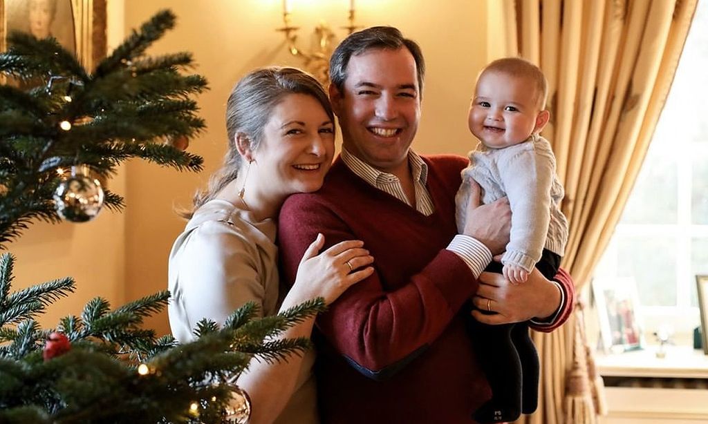 Charles de Luxemburgo, el príncipe más risueño en las fotos de su posado navideño