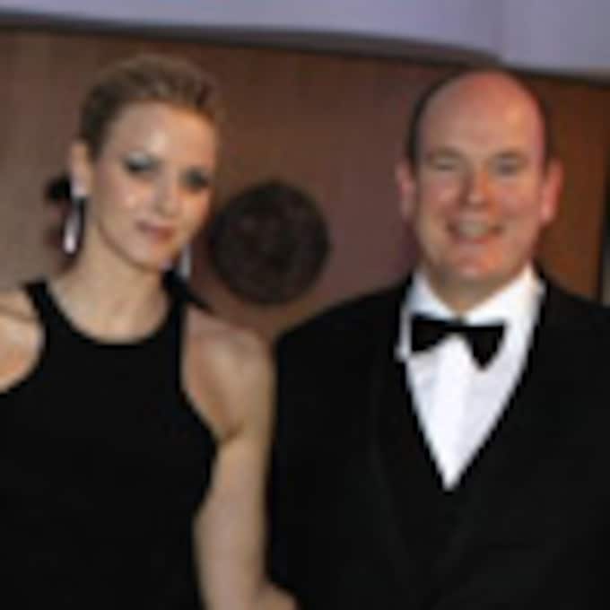 El príncipe Alberto y Charlene Wittstock reaparecen juntos en la Gala de la Federación Internacional de Automovilismo en Mónaco
