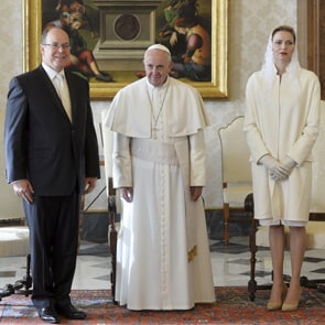 El simpático regalo del Papa para los mellizos de Alberto y Charlene de Mónaco
