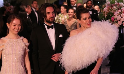 Carlota Casiraghi oficializa su compromiso con Dimitri Rassam en el Baile de la Rosa