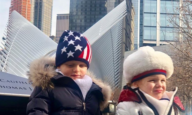 Jacques y Gabriella de Mónaco, como dos pequeños trotamundos, en su primer viaje a Nueva York