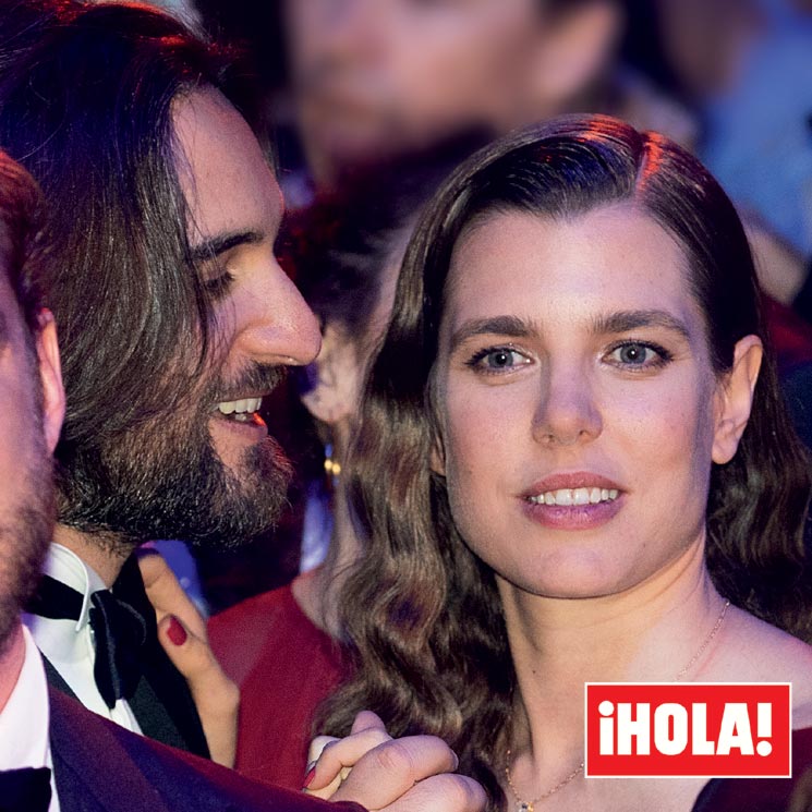 EN ¡HOLA!: Las sorpresas del Baile de la Rosa: Carlota y Dimitri, Mar Flores y Elías, Marina Danko...