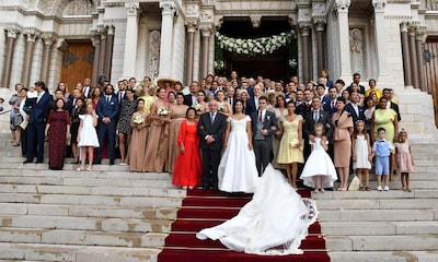 La foto familiar de la boda de Louis Ducruet y Marie Chevallier con los Grimaldi y ¿sin Charlene?