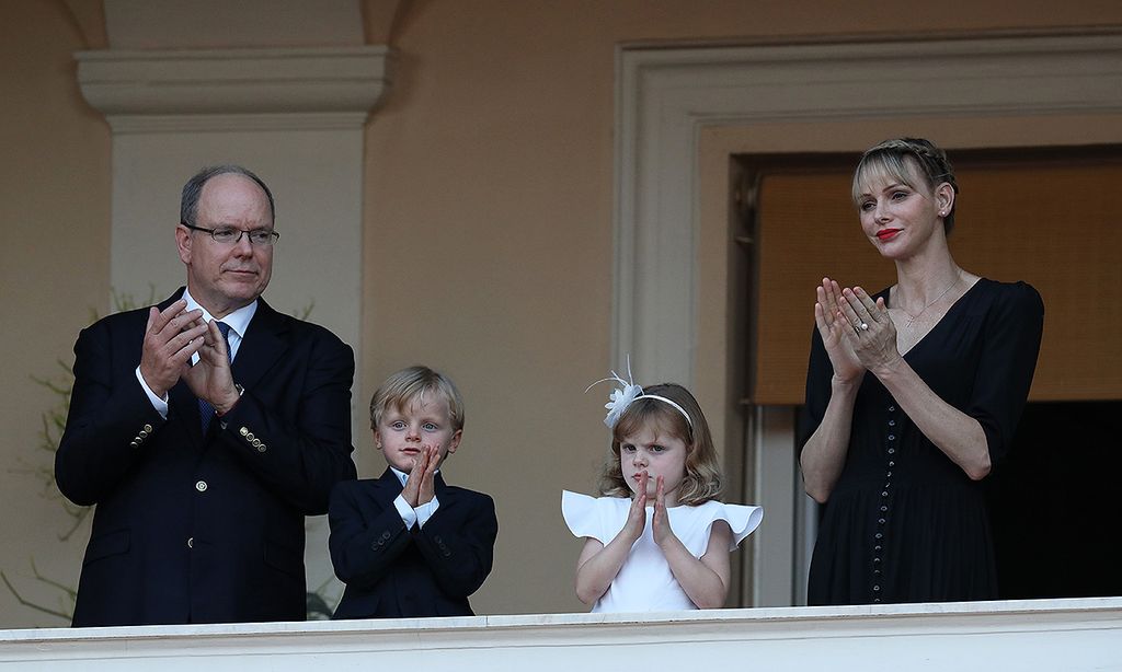 Alberto, Charlene, Jacques y Gabriella de Mónaco