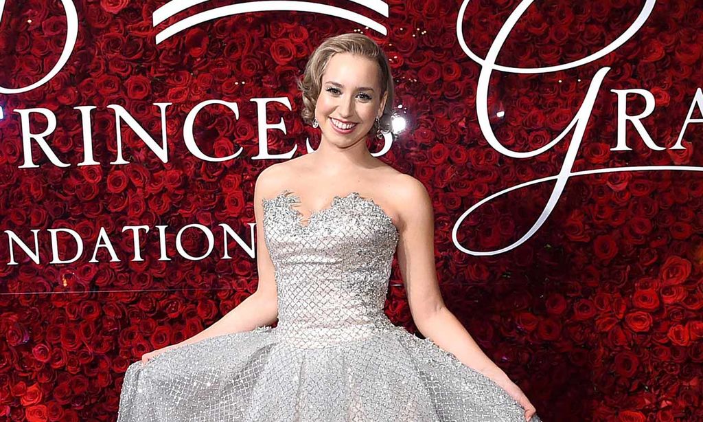 Jazmin Grimaldi emula a su abuela, Grace Kelly, en la portada de su nuevo 'single'