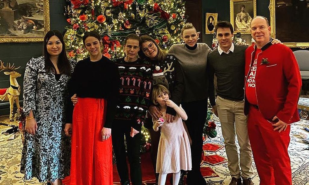 ¡Ho, ho, ho! Alberto de Mónaco, como nunca lo habías visto, en las fotos más navideñas con su familia