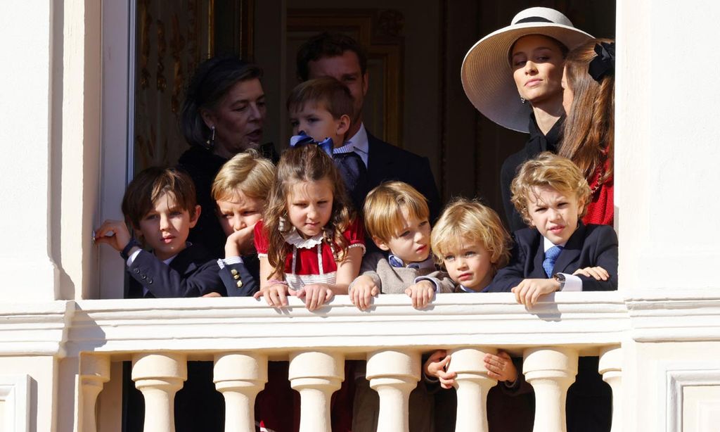 ¡Qué mayores! Los niños de la familia Grimaldi nos dejan las fotos más simpáticas de la fiesta nacional