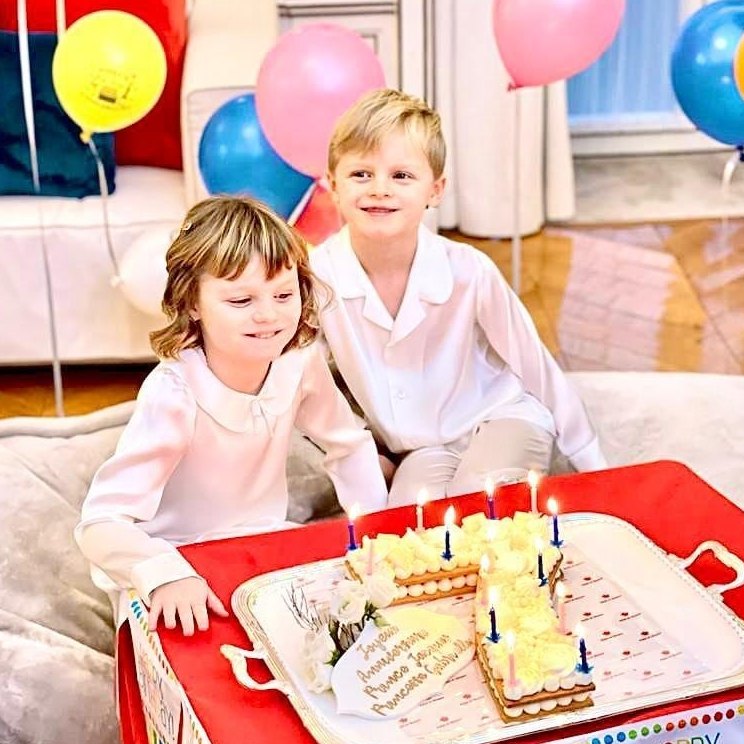 Charlene de Mónaco rompe su silencio para felicitar a sus hijos por su 7º cumpleaños