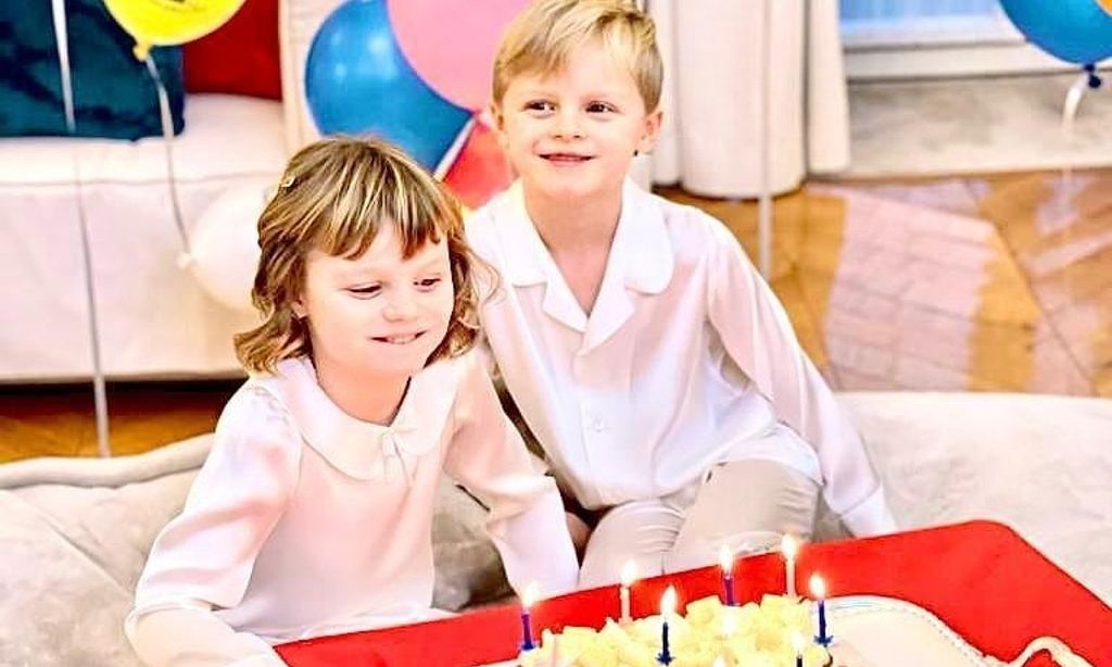 Charlene de Mónaco rompe su silencio para felicitar a sus hijos por su 7º cumpleaños