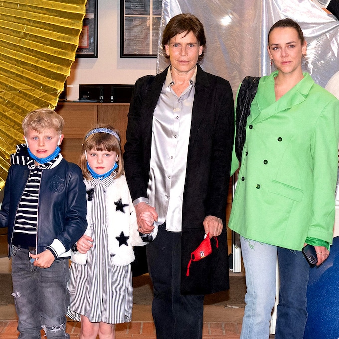 La entrañable tarde en el circo de Estefanía de Mónaco con sus hijas y sus sobrinos, los príncipes Jacques y Gabriella