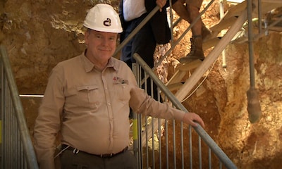 Alberto de Mónaco visita los yacimientos de Atapuerca