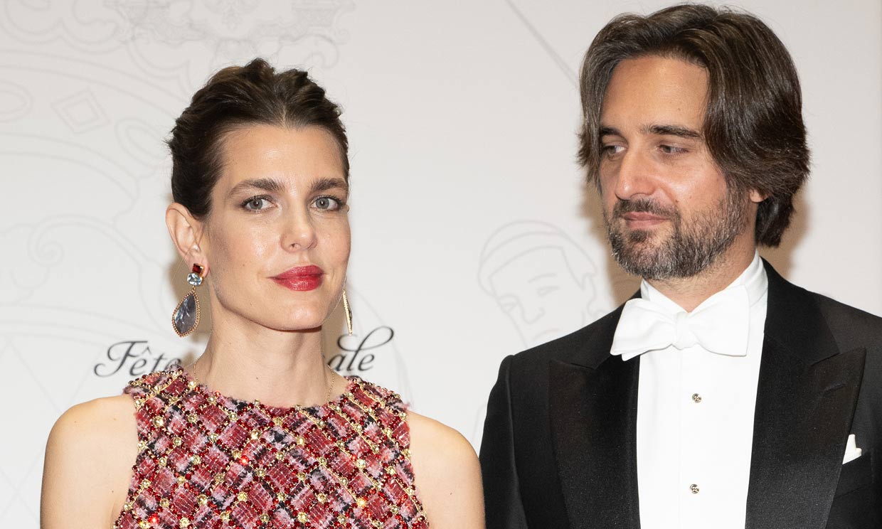 Dimitri Rassam, marido de Carlota Casiraghi, debuta con éxito en la gran noche del Principado