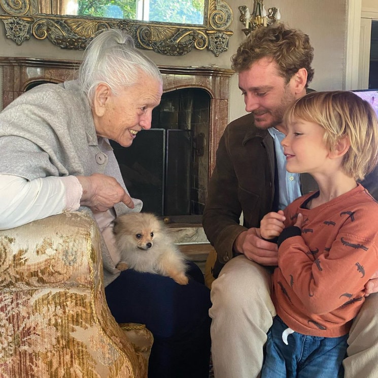 El entrañable momento de Pierre Casiraghi y su hijo con su abuela paterna, Fernanda Biffi