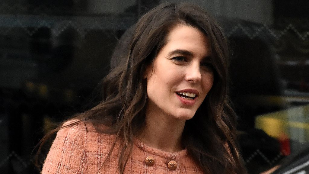 Carlota Casiraghi, fotografiada junto al escritor Nicolas Mathieu tras los rumores de crisis en su matrimonio