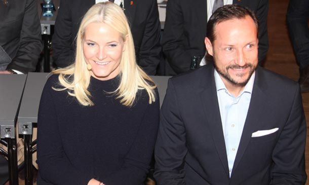 Mette-Marit de Noruega sufre un accidente el día de su 14º aniversario de boda
