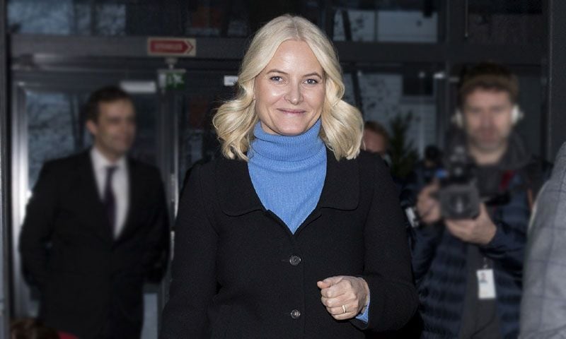 Mette Marit de Noruega revela que achacó los síntomas de su enfermedad a otra causa muy diferente