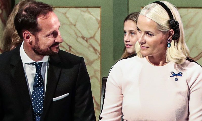 La preocupación de Haakon de Noruega por la salud de la princesa Mette-Marit: 'Tendremos que vivir con la incertidumbre'