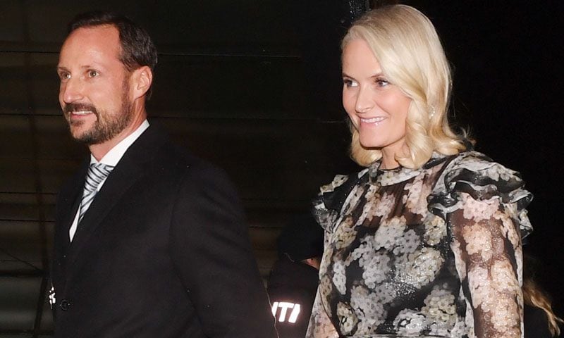 De momento la enfermedad no afecta a la agenda oficial de Mette-Marit de Noruega