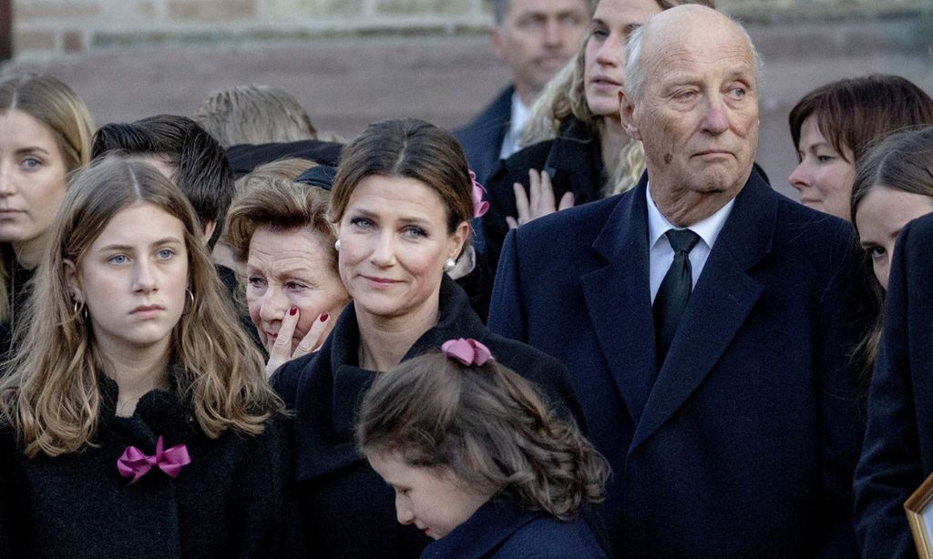 El rey Harald desvela que la muerte de Ari Behn despertó sus propios fantasmas: el fallecimiento de su madre