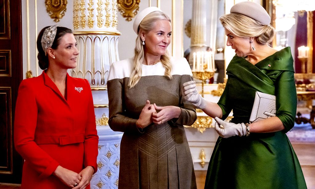 Marta Luisa de Noruega se une a la recepción de los reyes de Holanda marcada por la complicidad entre Máxima y las princesas
