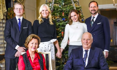 El tierno gesto de Mette-Marit de Noruega y su hija Ingrid Alexandra en la felicitación navideña de la Familia Real noruega