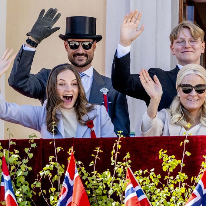Ingrid Alexandra de Noruega ejerce de princesa en el Día Nacional