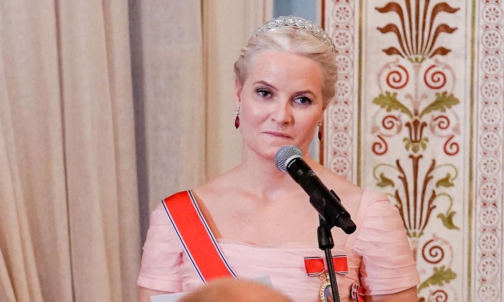 Mette-Marit, entre lágrimas al hablar de su hija: 'No podría estar más orgullosa'