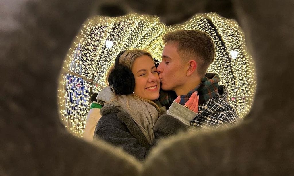 Leah Isadora Behn tiene novio y ha posado por primera vez con él en un lugar mágico