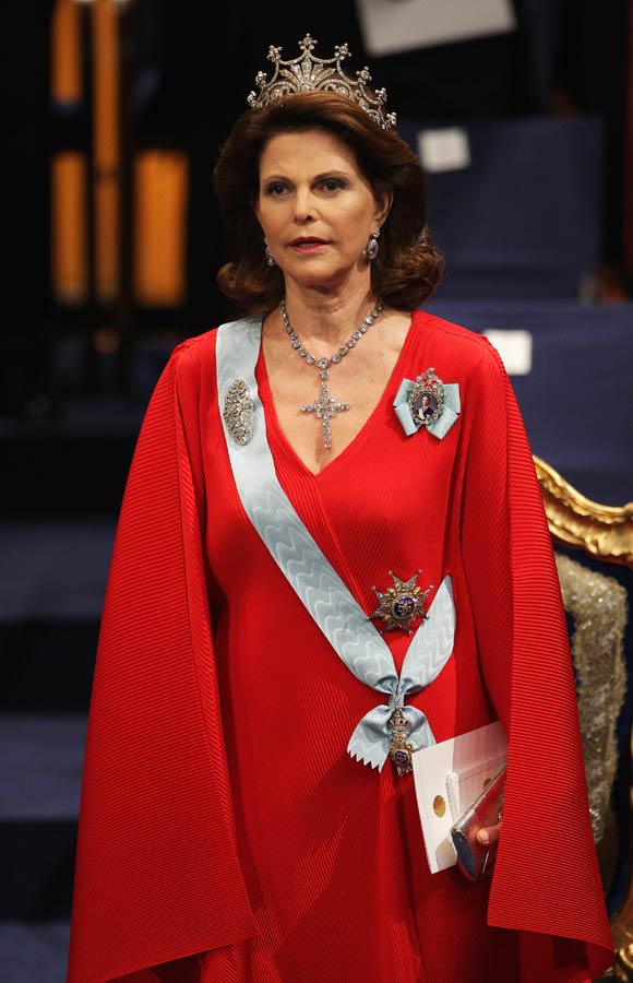 Las princesas Victoria y Magdalena deslumbran en la entrega de los Premios Nobel en Estocolmo