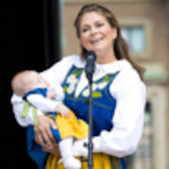 Las princesas Estelle y Leonore, las dos 'mini' protagonistas del Día Nacional de Suecia