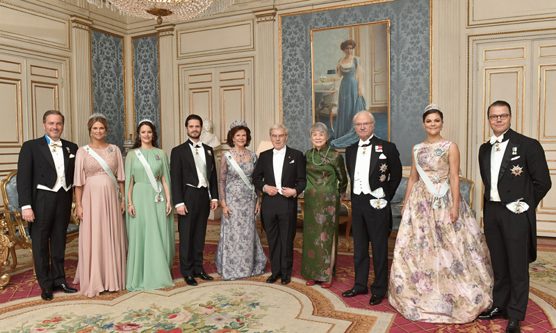 Nuevo derroche de elegancia de la Familia Real sueca en honor de los premios Nobel