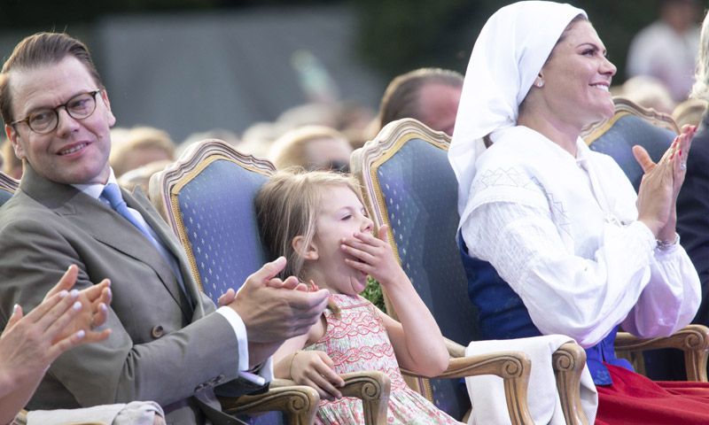 ¿A quién no le ha pasado esto? Estelle de Suecia a lo bella durmiente