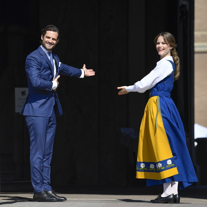 ¡Pasen y vean! Carlos Felipe y Sofia de Suecia reciben a los ciudadanos en el Palacio Real de Estocolmo