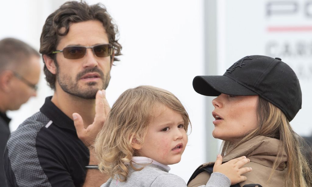 Carlos Felipe Y Sofia De Suecia Celebran Con Sus Hijos El Dia Del Padre En El Parque De Haga