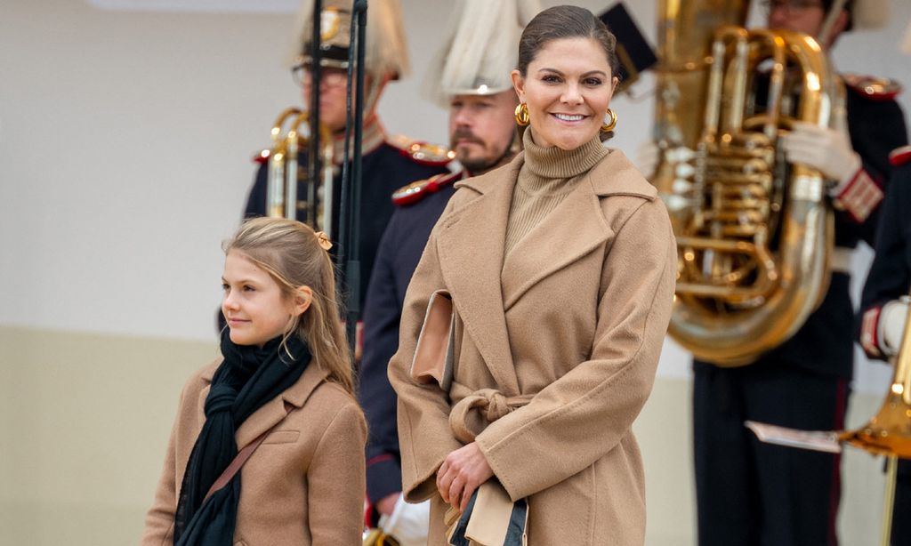 La estilosa aparición de Estelle de Suecia imitando a mamá