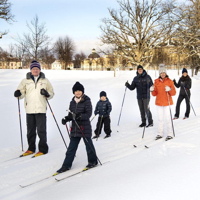La Familia Real sueca disfruta de la nieve... ¡sin salir de palacio!